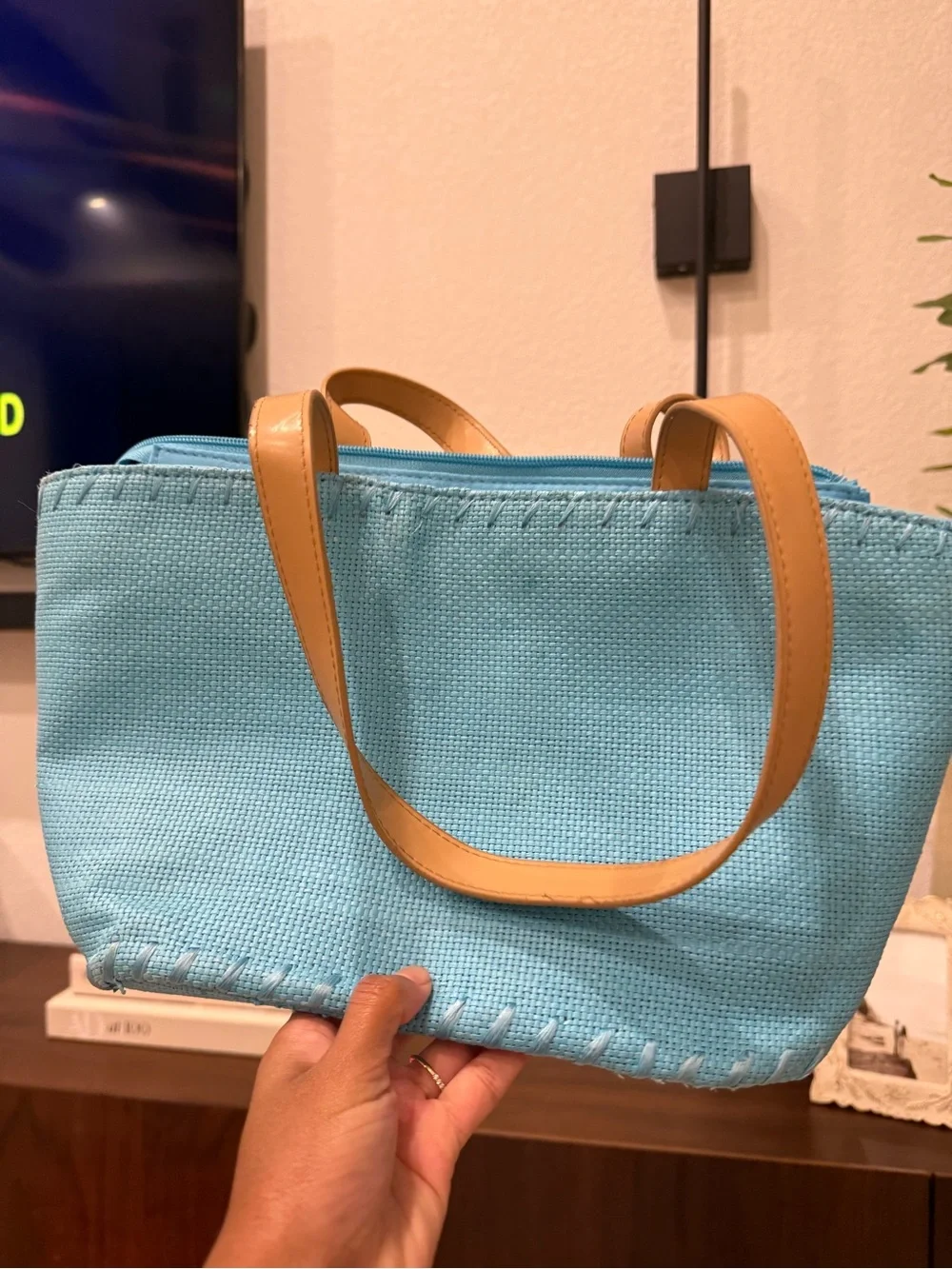 Vintage 90s/Y2K Embroidered Raffia Straw Tote Bag – Sunbathing Pinup Girl ☀️🏝️ - Picture 6 of 8